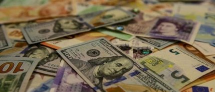 İçerde Rekor Kıran Dolar, Dışarda Düşüyor