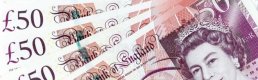 ​​​​​​​İngiliz sterlini 37 yılın en düşük seviyesinde