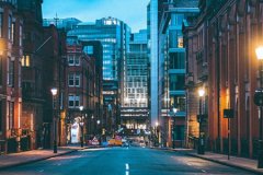 İngiltere’de lüks konutlara yeni vergi geliyor