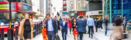 İngiltere’de şubat ayı büyümesi beklentinin altında kaldı