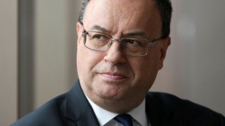 İngiltere Merkez Bankası Başkanı Andrew Bailey'den faiz artırım sinyali