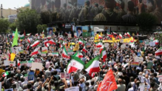 İran'daki gösterilere müdahale eden isimler ABD yaptırım listesinde