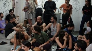 İsrail'de mahsur kalan 40 bin turist ülkeden kaçıyor: Bir yat, binlerce euro