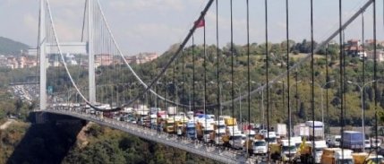 İstanbul Boğazı Köprülerinden Günde 468.636 Araç Geçiyor