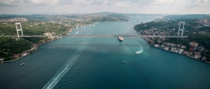 İstanbul Boğazı'nda gemi trafiği geçici olarak durduruldu