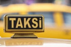 İstanbul'da taksilerin zamlı tarifelere geçişi başladı