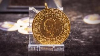 Kapalıçarşı’da makas açıldı: Gram altın 5 bin lirayı aştı