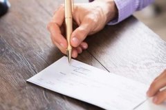 Karşılıksız çeklerde bankaların yükümlülüğü artırıldı