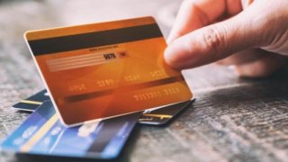 Nakit para tarihe karışıyor: Kartlı harcamalarda tüm zamanların rekoru kırıldı