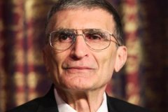 KKTC, Aziz Sancar’a vatandaşlık verdi