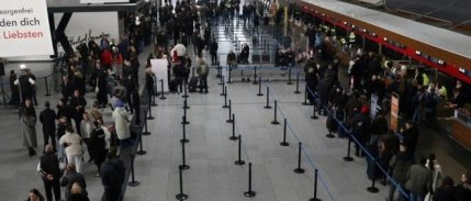 Kosovalılar Schengen Bölgesi'ni vizesiz seyahat etmeye başladı