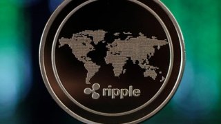 Kripto para piyasalarında kırmızı gün: Ripple ve Solana Analizi