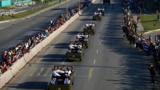 Küba Maduro operasyonunda ölen askerlerini törenle uğurladı