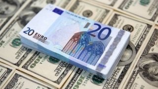 Küresel Gelişmelerle Dolar 4.08, Euro 4.97 Lirada