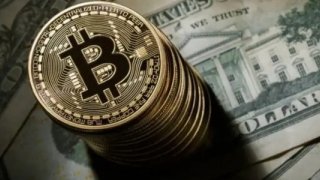 Kurumsal alımlar arzın altına indi: Bitcoin son 4 ayın en düşük seviyesine geriledi