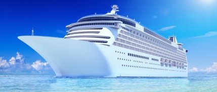 Kuşadası'na Kruvaziyer Sezonunun İlk Yolcu Gemisi Geldi