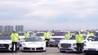 Mahfi Eğilmez sordu: Maserati'li polisi gören, enflasyonun düşeceğine inanır mı?