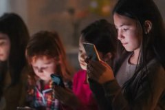 Meta, Avustralya'da 16 yaş altına ait 550 bin hesabı kapattı