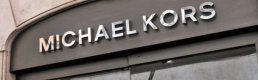 Michael Kors 2.1 Milyar Dolara Versace’yi Satın Aldı