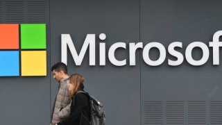 Microsoft duyurdu: Bu yıl çalışanların maaşlarına zam yapılmayacak