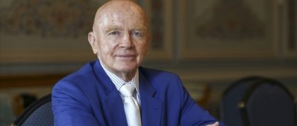 Milyarder yatırımcı Mark Mobius, bankacılık krizinde Asya piyasalarını güvenli liman olarak tanımladı