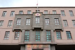 MSB duyurdu: 4 kişinin TSK ile ilişiği kesildi