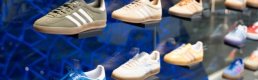 Nike ve Adidas'ın da aralarında bulunduğu ayakkabı üreticileri Trump'tan tarife muafiyeti istiyor