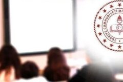 Öğretmenlikte yeni dönem: MEB, pedagojik formasyonu kaldırdı