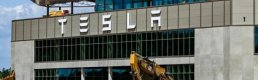 Otomotiv gazetecisi yanıtladı: Tesla, Türkiye'de fabrika kuracak mı?
