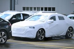 Özpeynirci'den ithal otoya ek vergi yorumu: Gelmeyecek otomobile zam olmaz