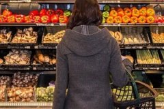 Perakendeciler marketlerin pazar günü kapatılması için onay bekliyor