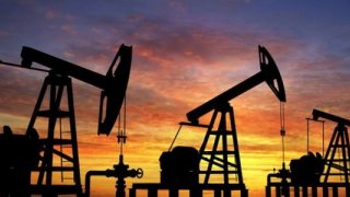 Petrol ABD Stoklarındaki Artışla 70 Doların Altında