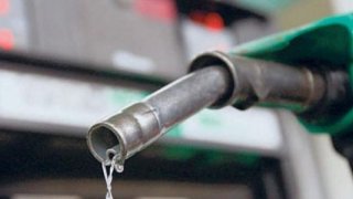 Petrol fiyatları 70 doların altına indi