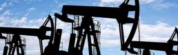 Petrol fiyatları ABD’nin Venezuela yaptırımlarıyla yükseldi