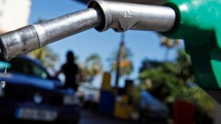 Petrol fiyatları ABD yaptırımları etkisiyle yükseldi