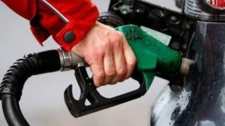 Petrol fiyatları Çin’de harcamaların yükselmesiyle arttı