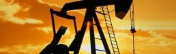 Petrol fiyatları düştü, altın yatay