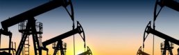 Petrol fiyatları geriledi, altın yatay