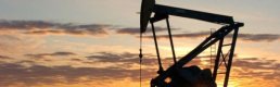 Petrol Fiyatları İran Yaptırımlarının Yeniden Başlamasıyla Yükseldi