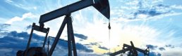 Petrol fiyatları OPEC toplantısı öncesinde düştü