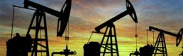 Petrol fiyatları stok artışlarıyla düştü