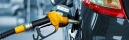 Petrol fiyatları yaptırımlar ve stoklardaki düşüşle yükseldi