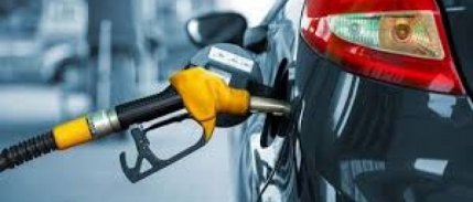 Petrol fiyatları yaptırımlar ve stoklardaki düşüşle yükseldi