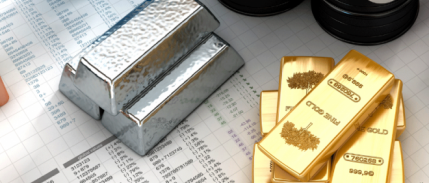 Petrol fiyatları yatay, altın düştü