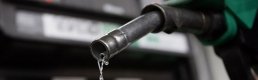 Petrol üretimde azalma ve yaptırım etkisiyle yükseldi