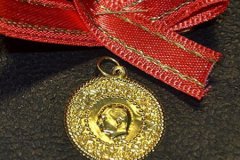 Piyasaların odağı değişti: Altın yeni haftaya sert yükselişle başladı