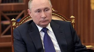 Putin: ABD’de petrol ürünleri fiyatı bizim yüzümüzden artmıyor, halklarını kandırıyorlar