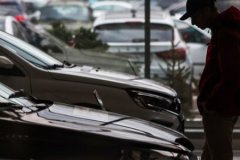 Rus otomotiv sektörü yaptırımlar ve rekabet baskısı altında