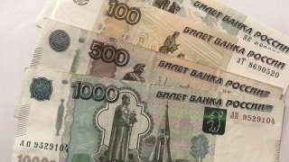 Rus rublesi, dolar karşısında yükselişini sürdürüyor