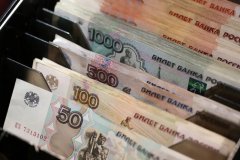 Rusya'da nakit döviz kısıtlamaları uzatıldı